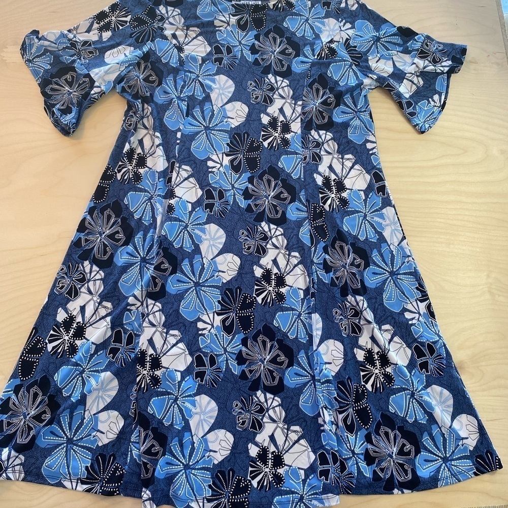 Southern Lady Short Sleeve Dress size Large (EP)